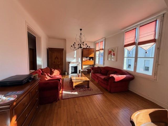 Appartement 7 pièces 154 m² · à Saumur · 153,8 m² · 200 600 €