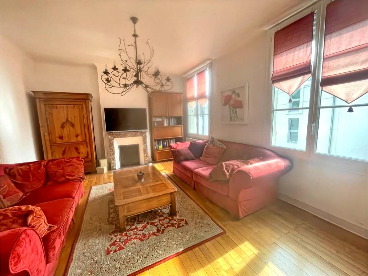 Appartement 7 pièces 154 m² · à Saumur · 153,8 m² · 200 600 €