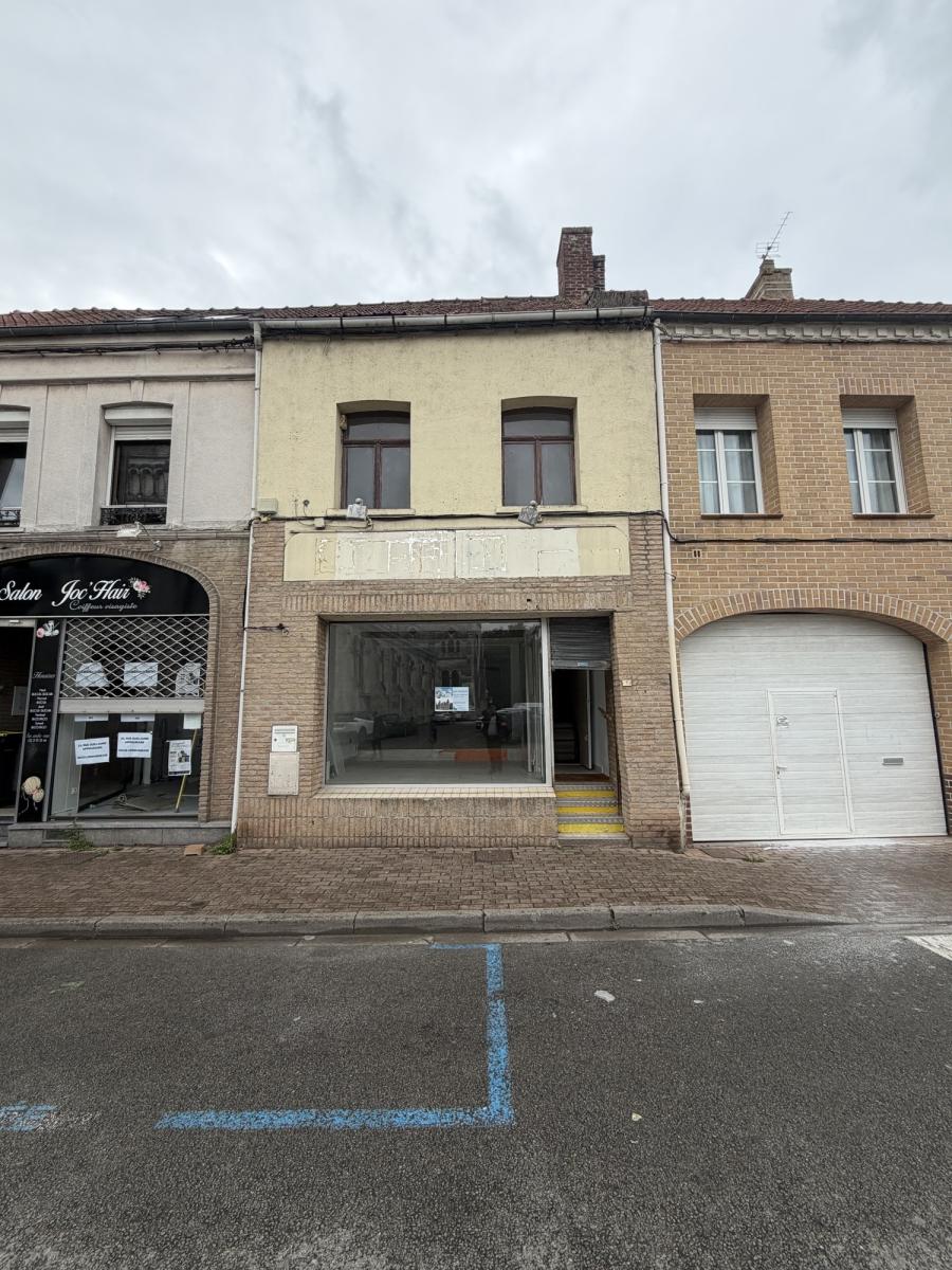 Local commercial 87 m² · à Blendecques · 87 m² · 600 €/mois