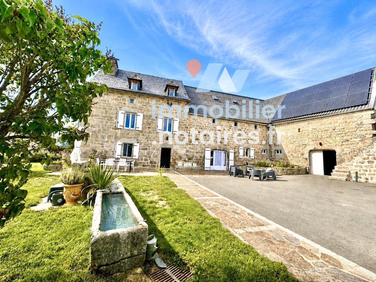 Maison 6 pièces 196 m² · à Arzenc-d'Apcher · 196 m² · 430 000 €