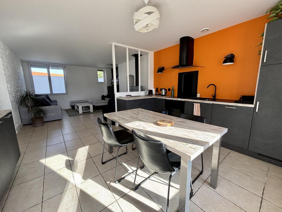 Maison 5 pièces 87 m² · à Saint-Christophe-du-Bois · 87,2 m² · 219 000 €