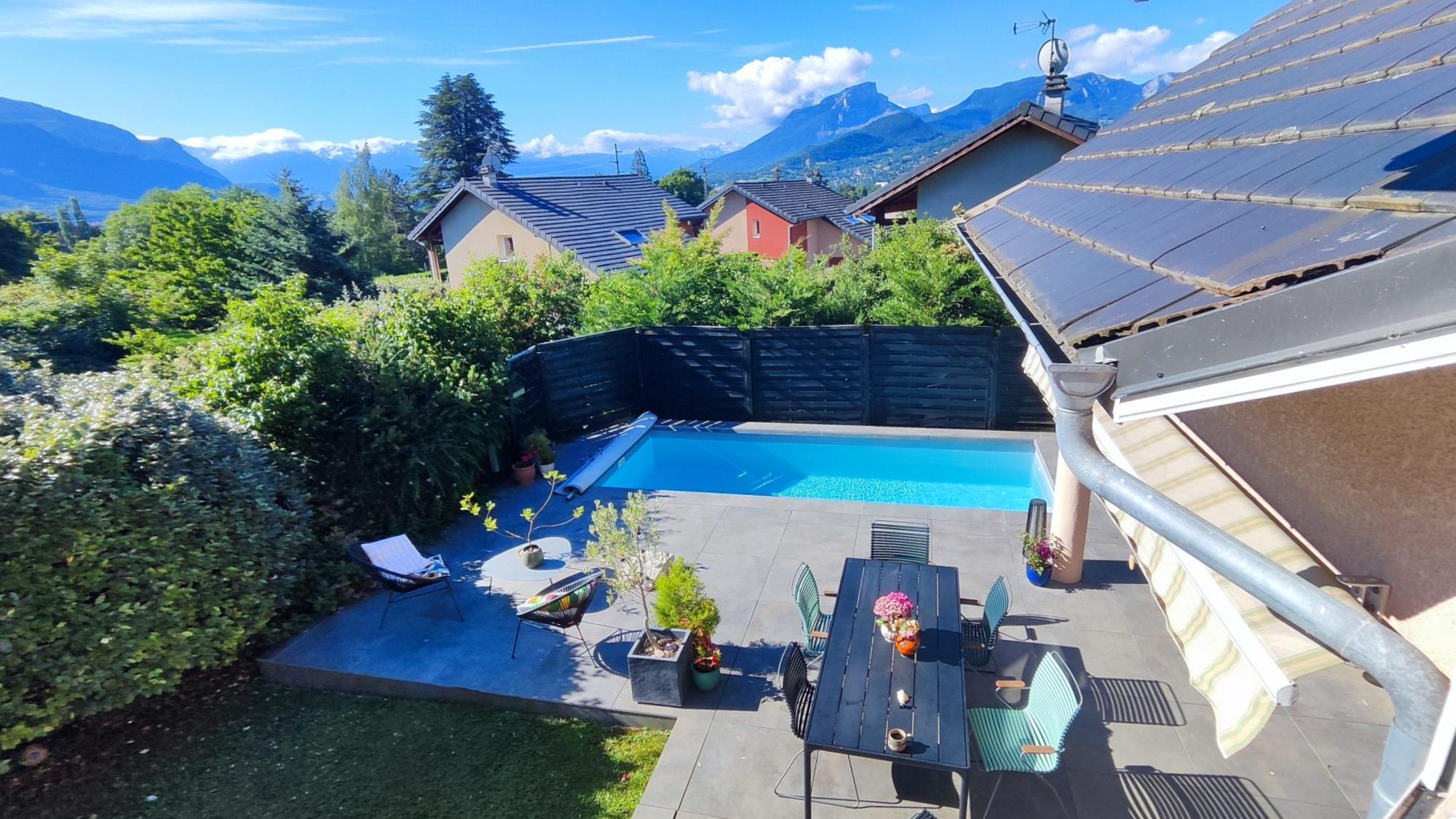 Maison 7 pièces 187 m² · à Saint-Alban-Leysse · 187 m² · 749 000 €