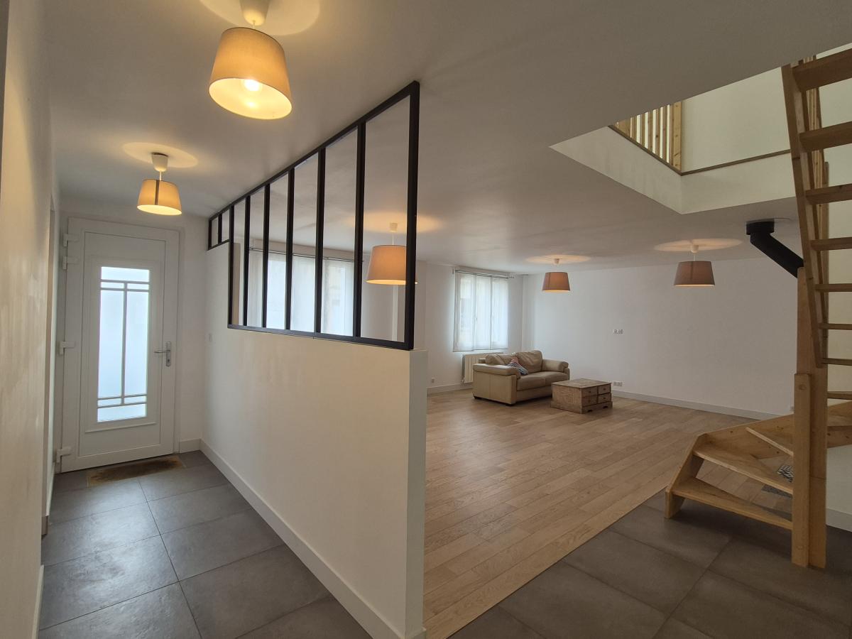 Maison 8 pièces 208 m² · à Port-Saint-Père · 208 m² · 520 400 €