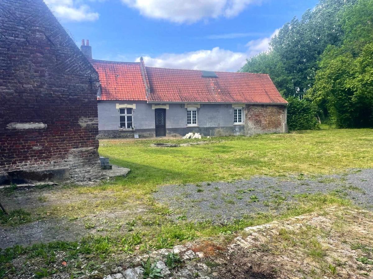 Maison 2 pièces 150 m² · à Aire-sur-la-Lys · 150 m² · 105 000 €
