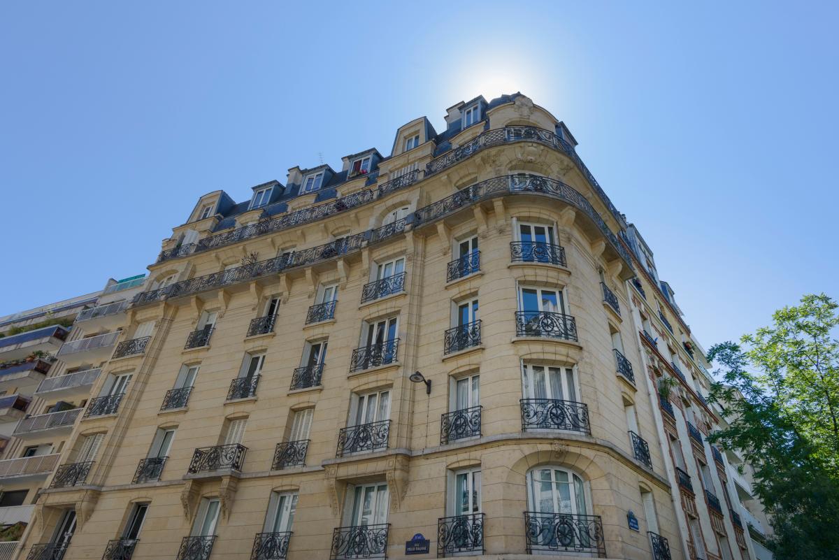 Appartement 5 pièces 99 m² · à Paris 15e Arrondissement · 99,3 m² · 1 075 000 €