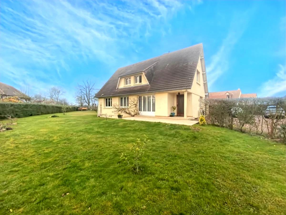 Maison 6 pièces 130 m² · à Saint-Pierre-en-Auge · 130 m² · 219 900 €
