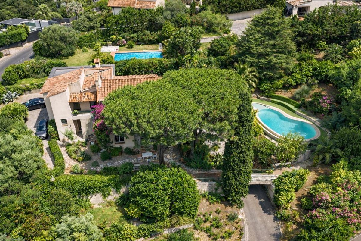 Maison 8 pièces 202 m² · à Vallauris · 202 m² · 999 580 €