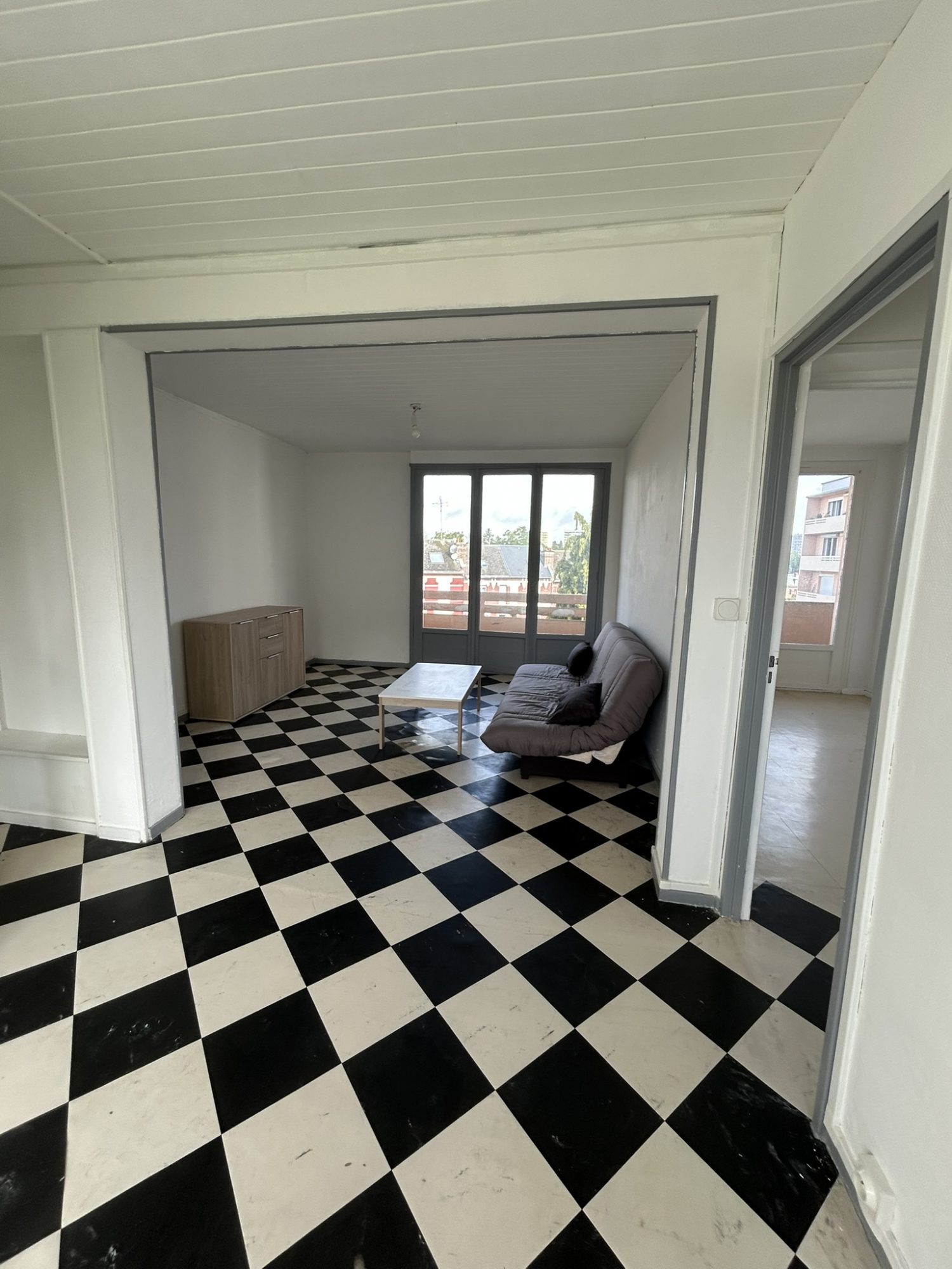 Appartement 4 pièces 64 m² · à Saint-Quentin · 64,3 m² · 43 000 €