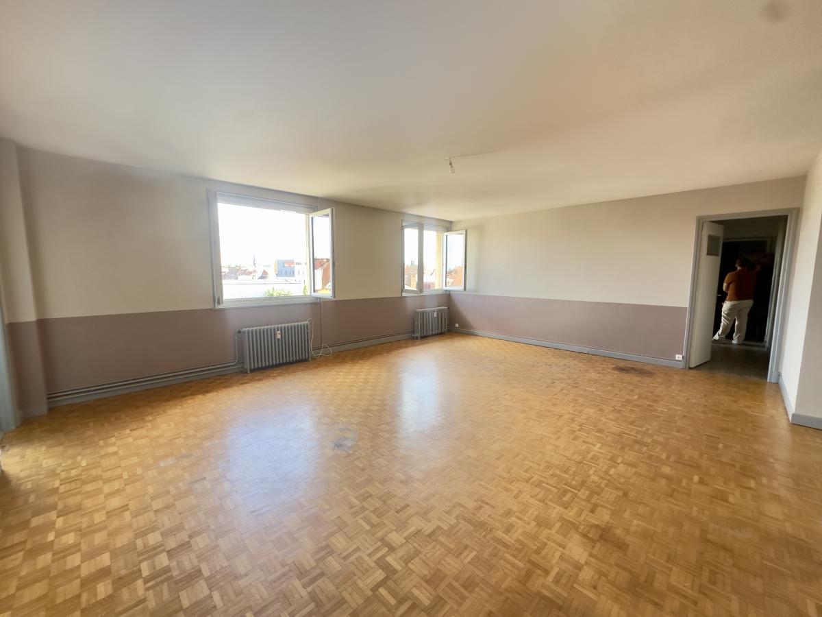 Appartement 3 pièces 95 m² · à Douai · 94,7 m² · 107 500 €