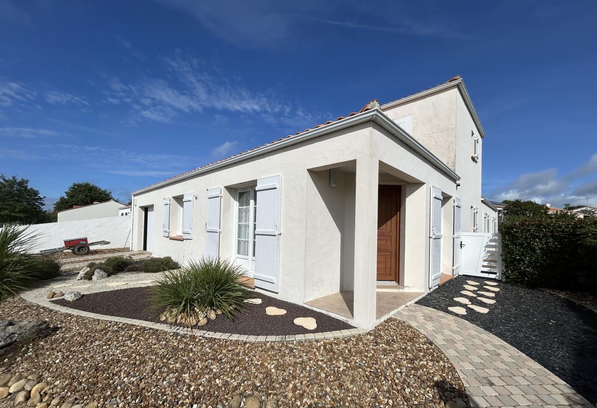Maison 5 pièces 133 m² · à Givrand · 133 m² · 394 400 €