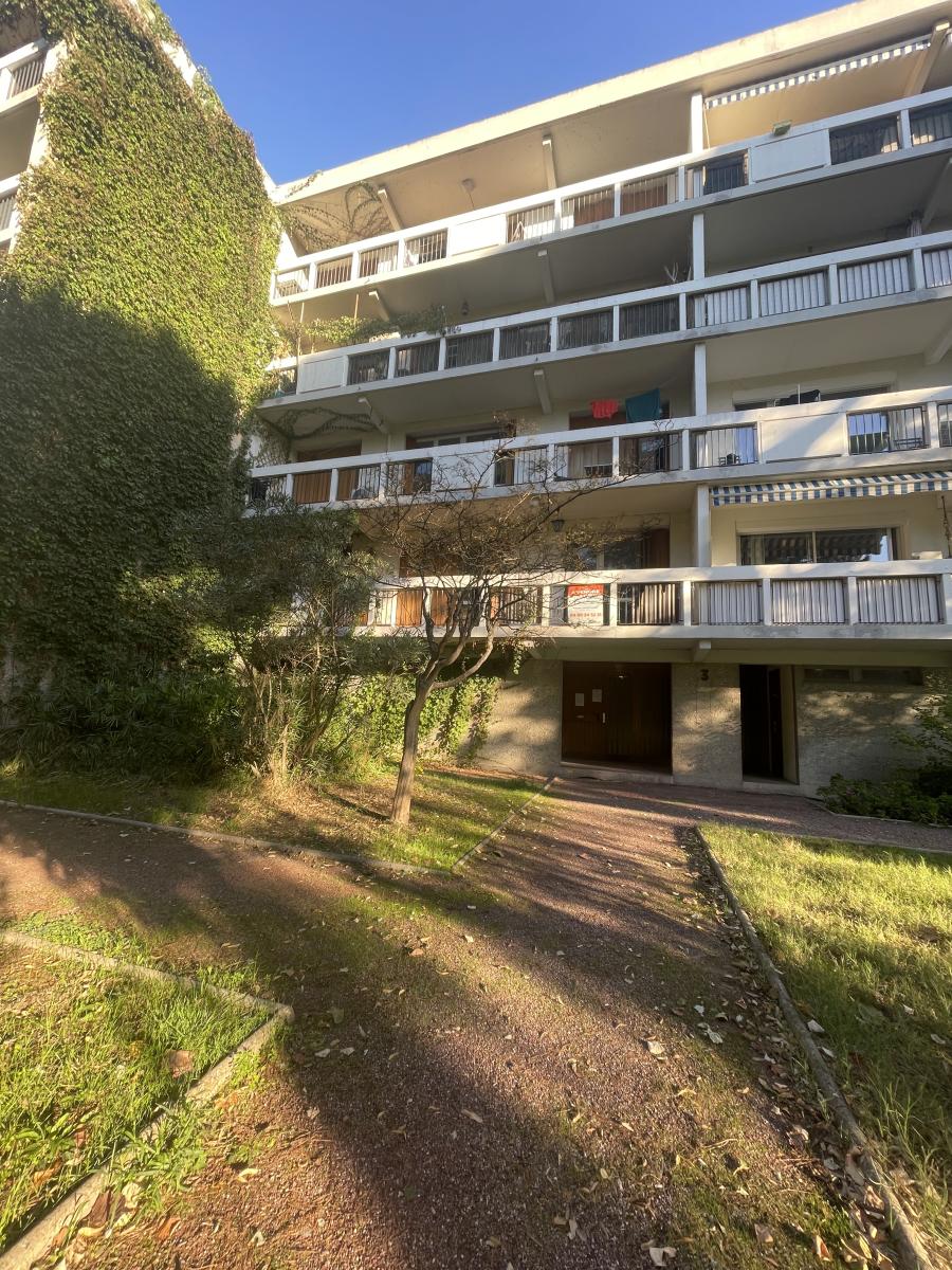 Appartement 3 pièces 72 m² · à Avignon · 72,3 m² · 76 000 €