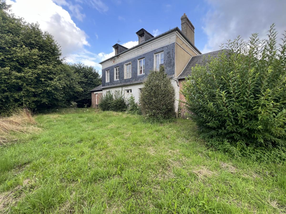 Maison 8 pièces 181 m² · à Épaignes · 181 m² · 137 800 €