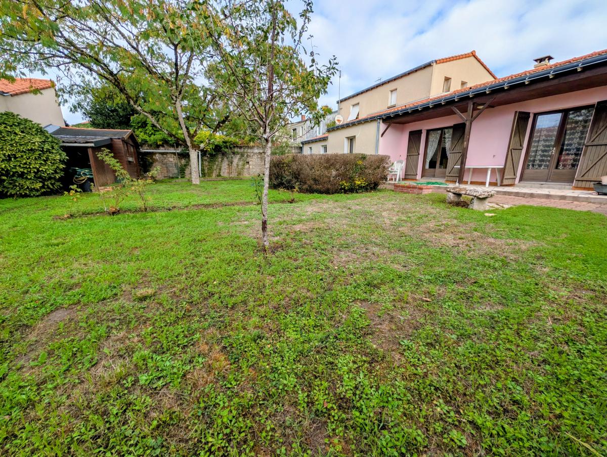Maison 6 pièces 128 m² · à Aigrefeuille-sur-Maine · 128,3 m² · 243 577 €
