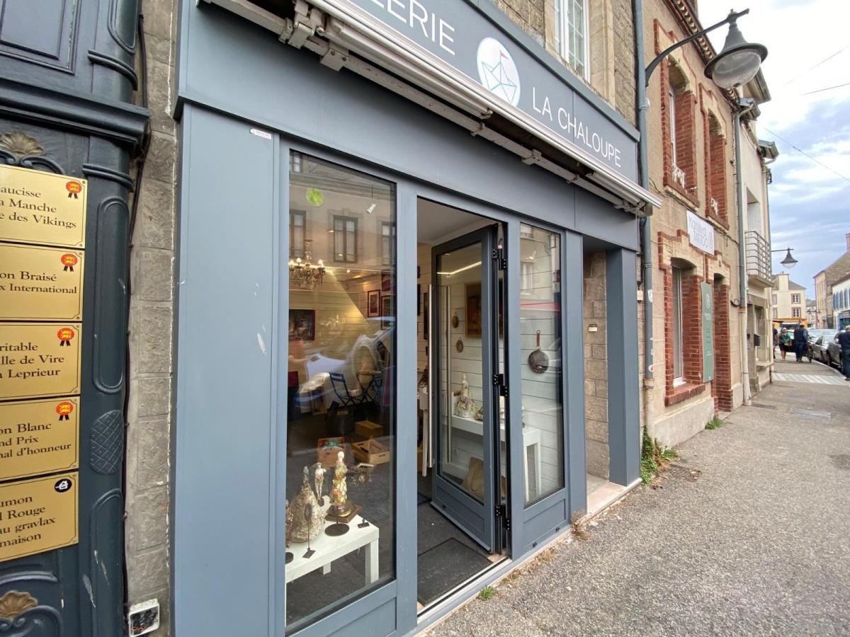 Local commercial 10 m² · à Saint-Vaast-la-Hougue · 10,1 m² · 99 472 €