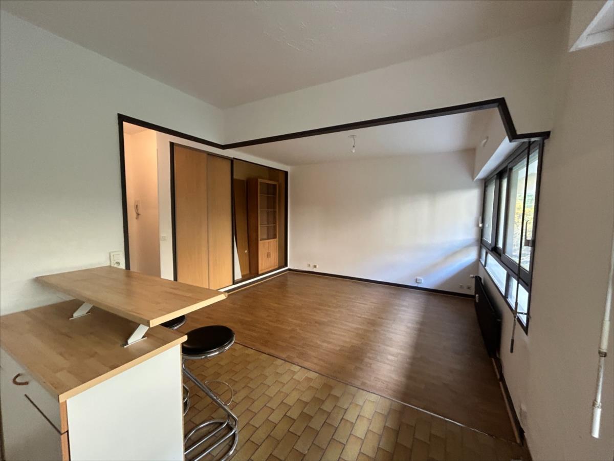 Appartement 1 pièce 33 m² · à Reims · 32,9 m² · 82 000 €