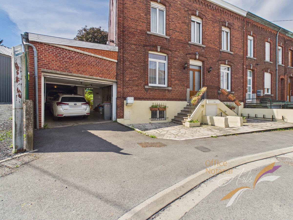 Maison 6 pièces 273 m² · à Hautmont · 272,6 m² · 209 200 €
