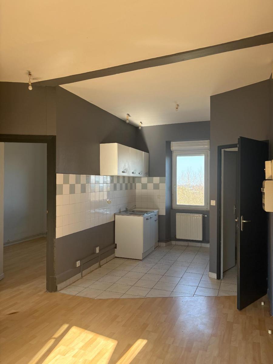Appartement 4 pièces 55 m² · à Boffres · 54,7 m² · 493 €/mois