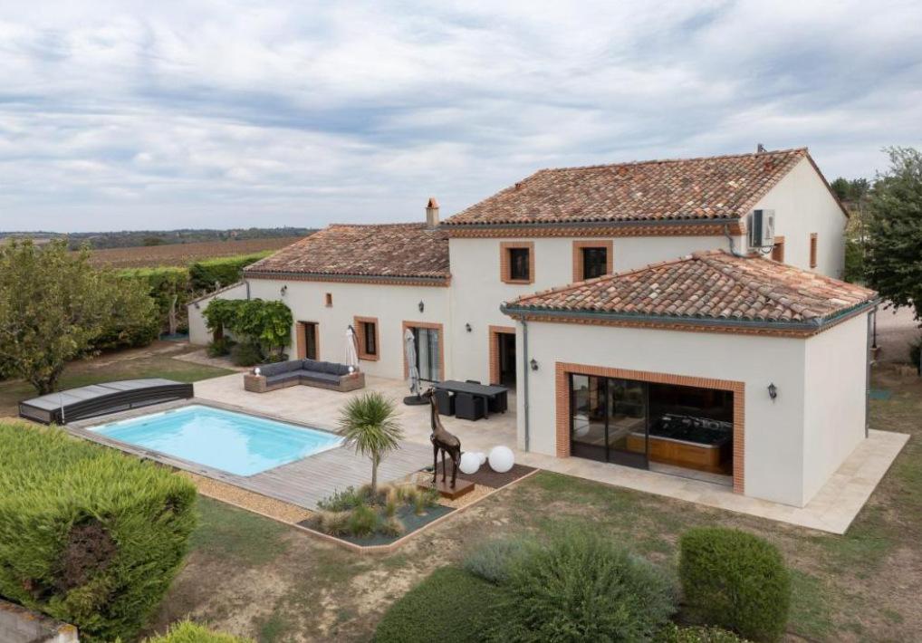Maison 9 pièces 360 m² · à Montgaillard-Lauragais · 360 m² · 819 000 €