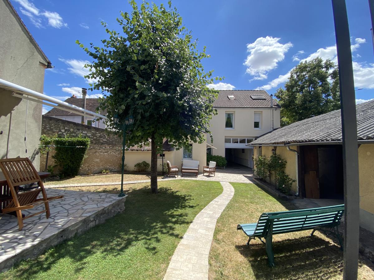 Maison 9 pièces 168 m² · à Montargis · 168 m² · 334 700 €