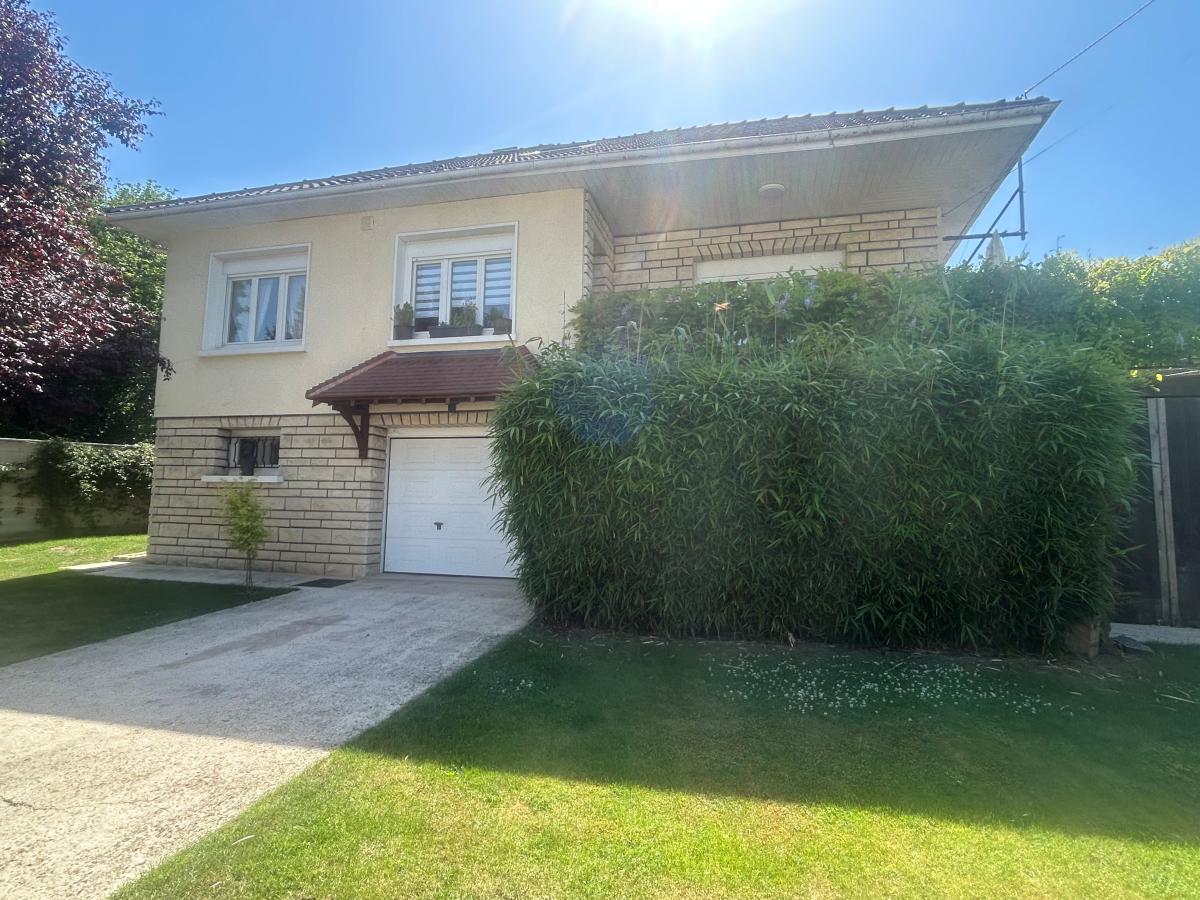 Maison 6 pièces 151 m² · à Coeur-de-la-Vallée · 151 m² · 260 000 €