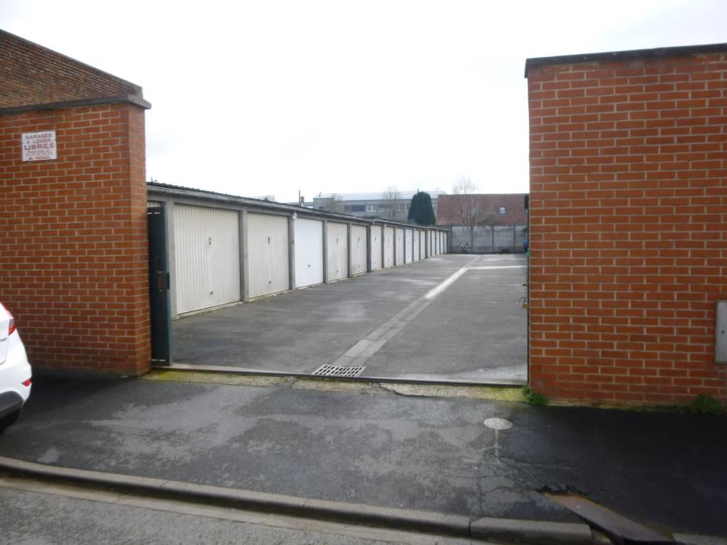 Parking 5 m² · à Saint-Quentin · 5 m² · 65 €/mois