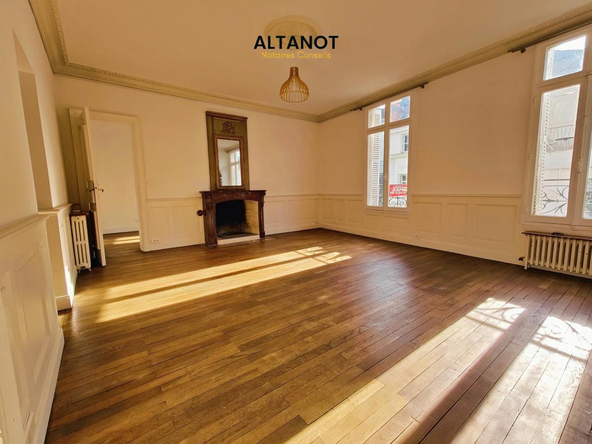 Appartement 3 pièces 89 m² · à Tours · 89,3 m² · 385 240 €