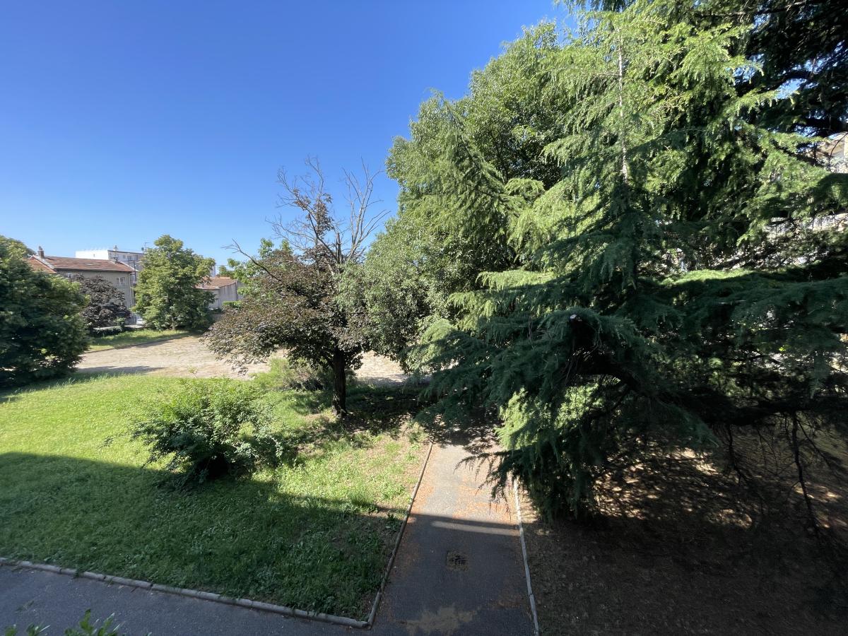 Appartement 3 pièces 70 m² · à Bourg-lès-Valence · 69,8 m² · 115 000 €