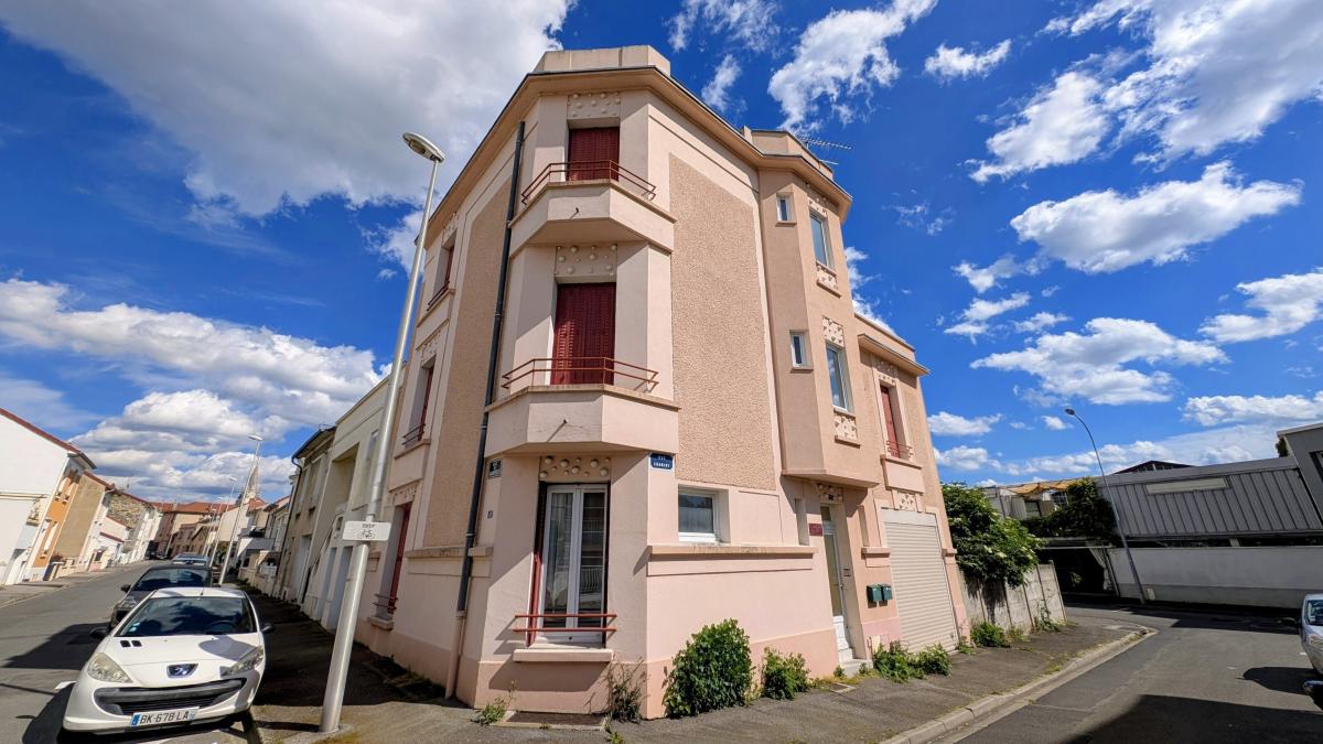 Immeuble 2 pièces 164 m² · à Vichy · 164 m² · 225 320 €