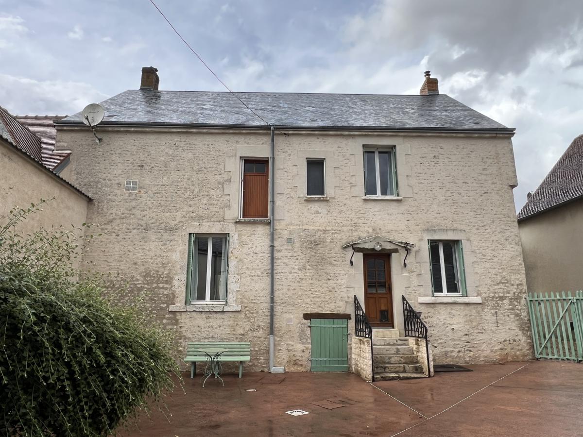 Maison 6 pièces 165 m² · à Prénouvellon · 164,8 m² · 169 600 €