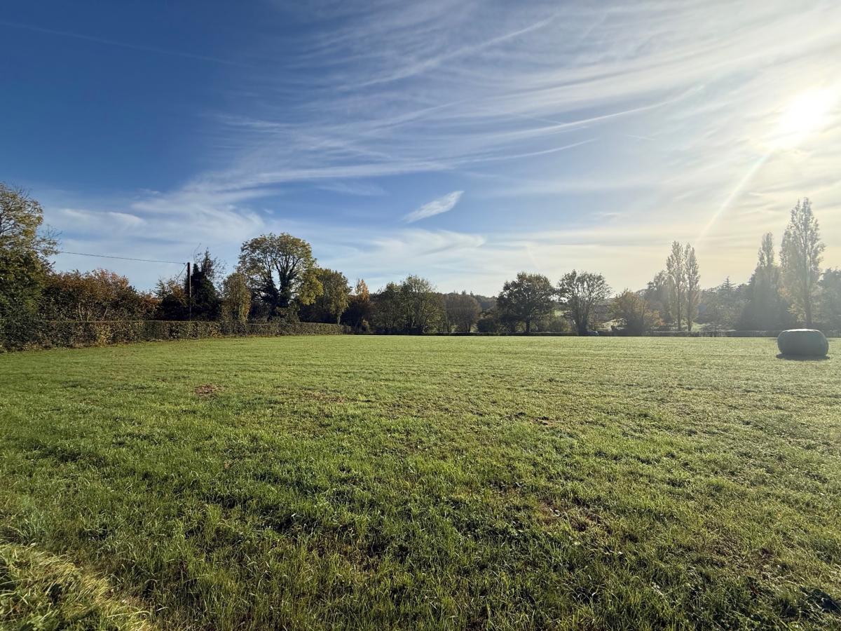 Terrain 15623 m² · à Valorbiquet · 19 000 €