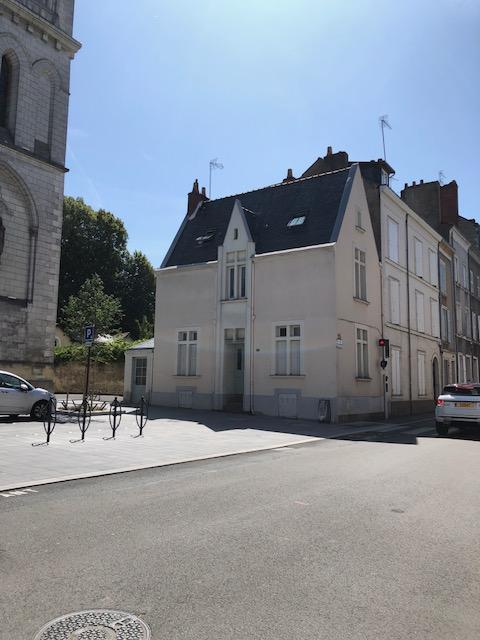 Immeuble 1 pièce 95 m² · à Angers · 95 m² · 576 400 €