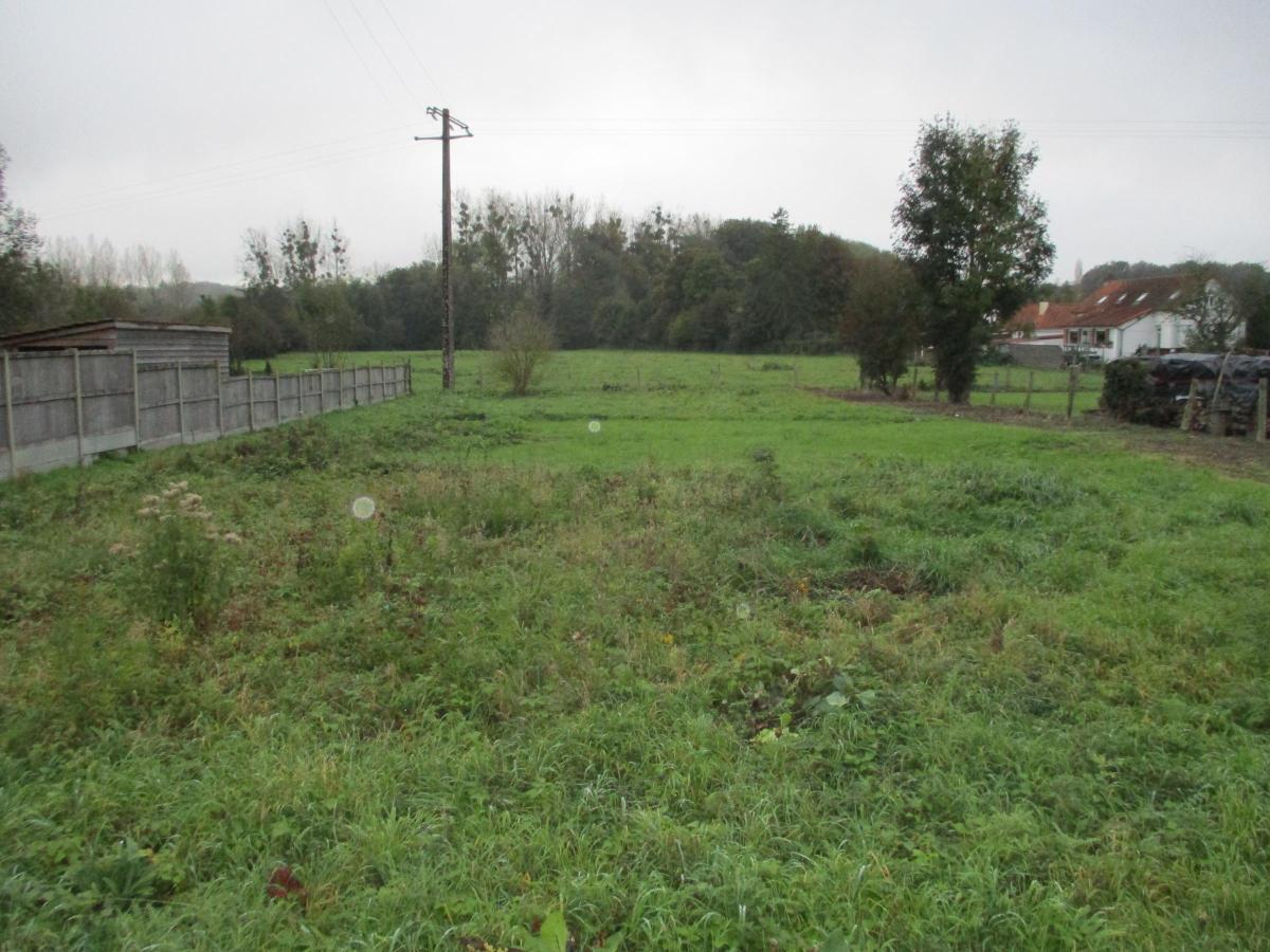 Vente Terrain à bâtir à Vieil-Hesdin, plein centre · 27 000 €