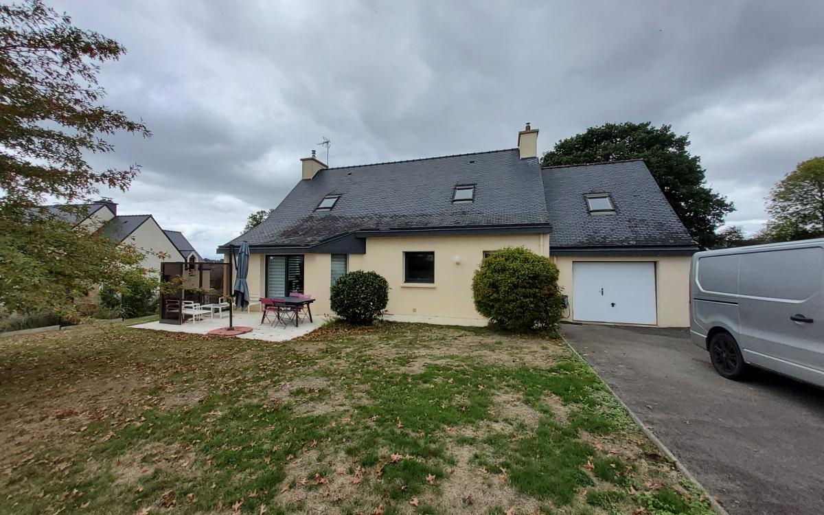 Maison 4 pièces 88 m² · à Carhaix-Plouguer · 88 m² · 220 500 €