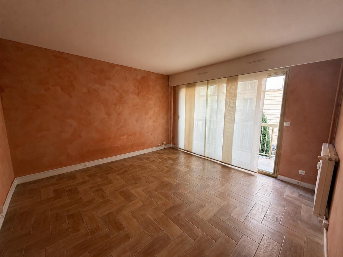 Appartement 1 pièce 28 m² · à Paris 16e Arrondissement · 27,7 m² · 349 000 €