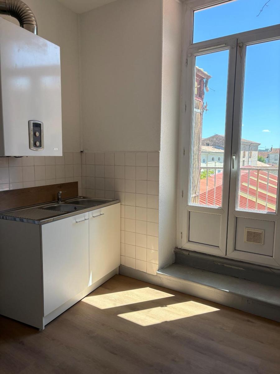 Appartement 3 pièces 104 m² · à Tournon-sur-Rhône · 104 m² · 690 €/mois