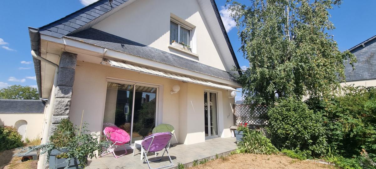 Maison 8 pièces 251 m² · à La Guerche-de-Bretagne · 251 m² · 295 950 €