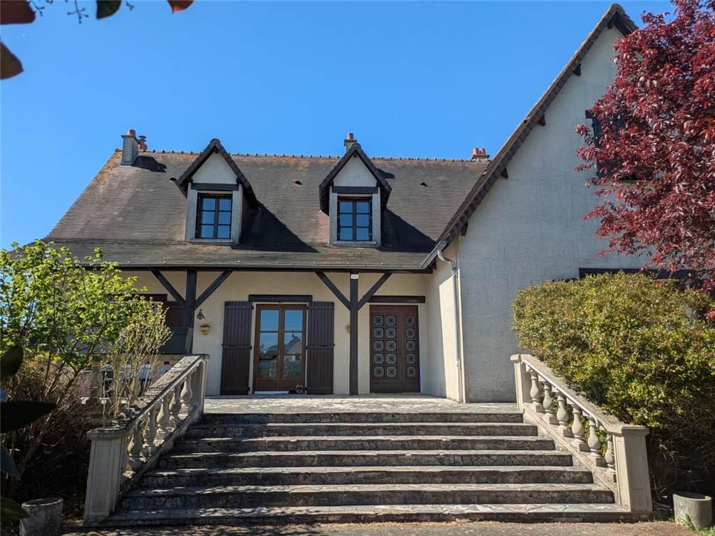 Maison 7 pièces 230 m² · à Sainte-Maure-de-Touraine · 230 m² · 305 260 €