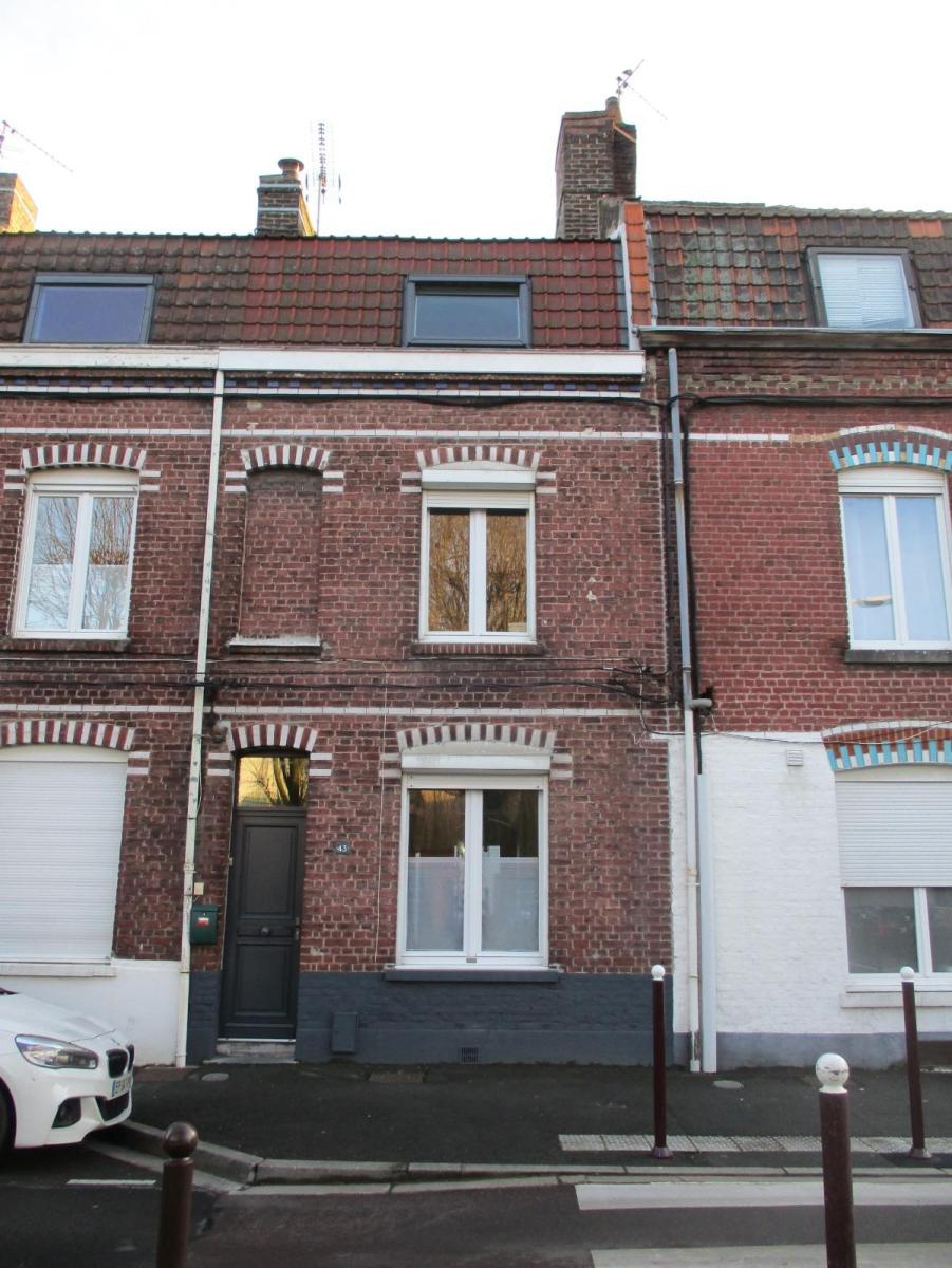 Maison 4 pièces 88 m² · à La Madeleine · 87,8 m² · 1 055 €/mois