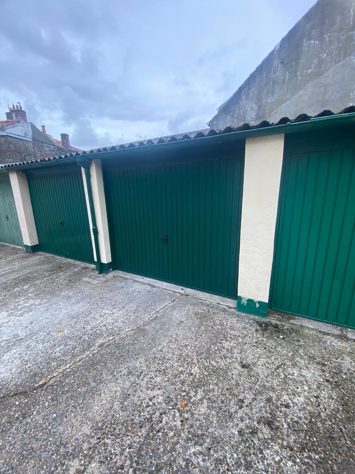 A vendre : Autre... - 14m² - Calais (62100) · 14 m² · 11 200 €