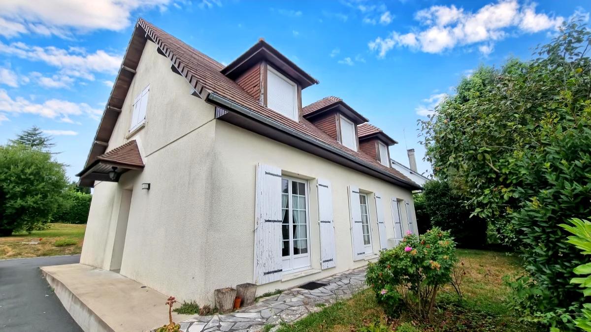 Maison 6 pièces 135 m² · à Coutances · 135 m² · 220 080 €