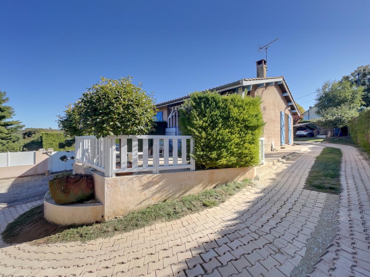 Maison 5 pièces 102 m² · à Montanay · 102 m² · 530 000 €