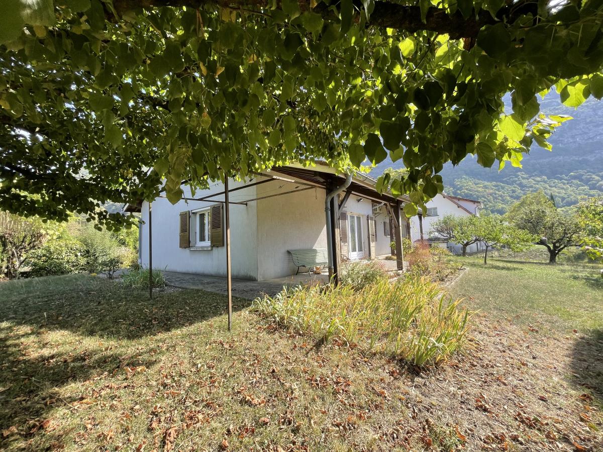 Maison 6 pièces 130 m² · à Saint-Égrève · 129,8 m² · 558 900 €