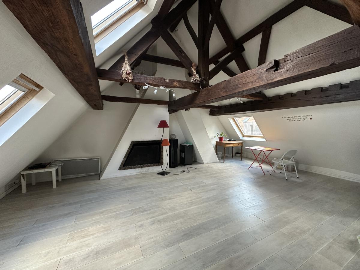 Appartement 4 pièces 83 m² · à Lille · 83,5 m² · 416 000 €
