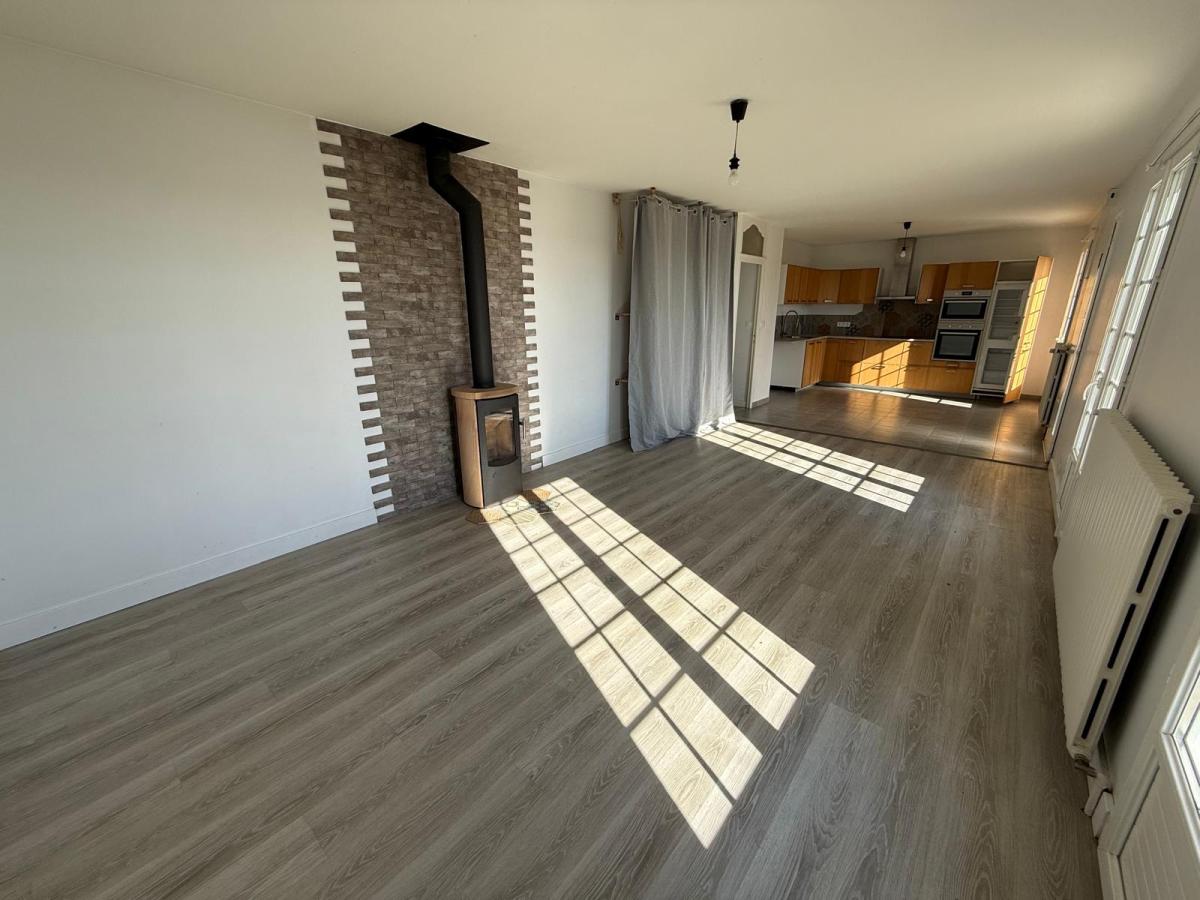 Maison 3 pièces 73 m² · à Saint-M'Hervé · 73 m² · 800 €/mois