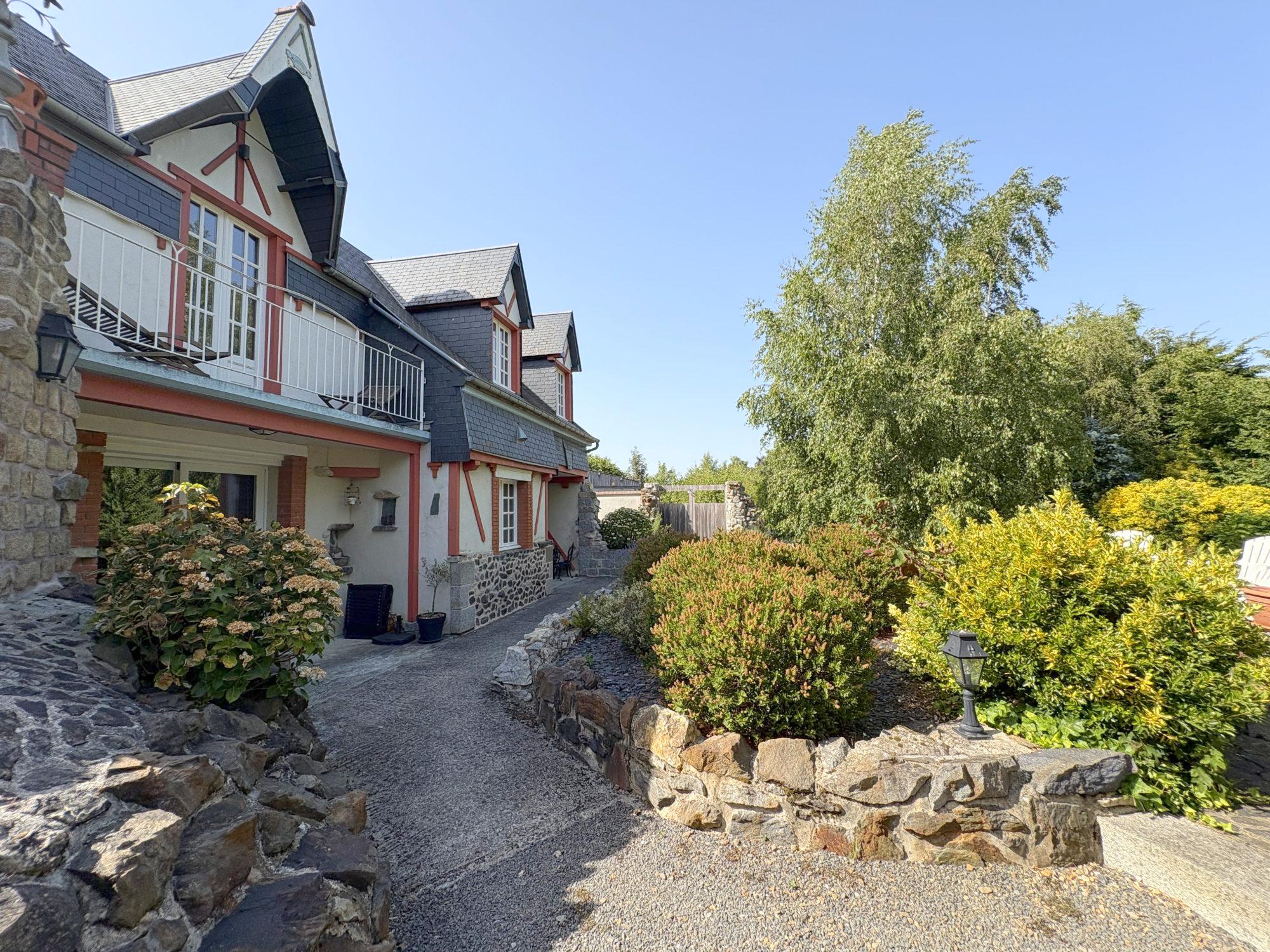 Maison 6 pièces 84 m² · à Courtils · 84,2 m² · 213 200 €