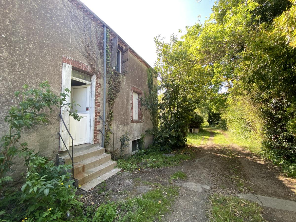 Maison 4 pièces 93 m² · à Couëron · 92,6 m² · 173 250 €