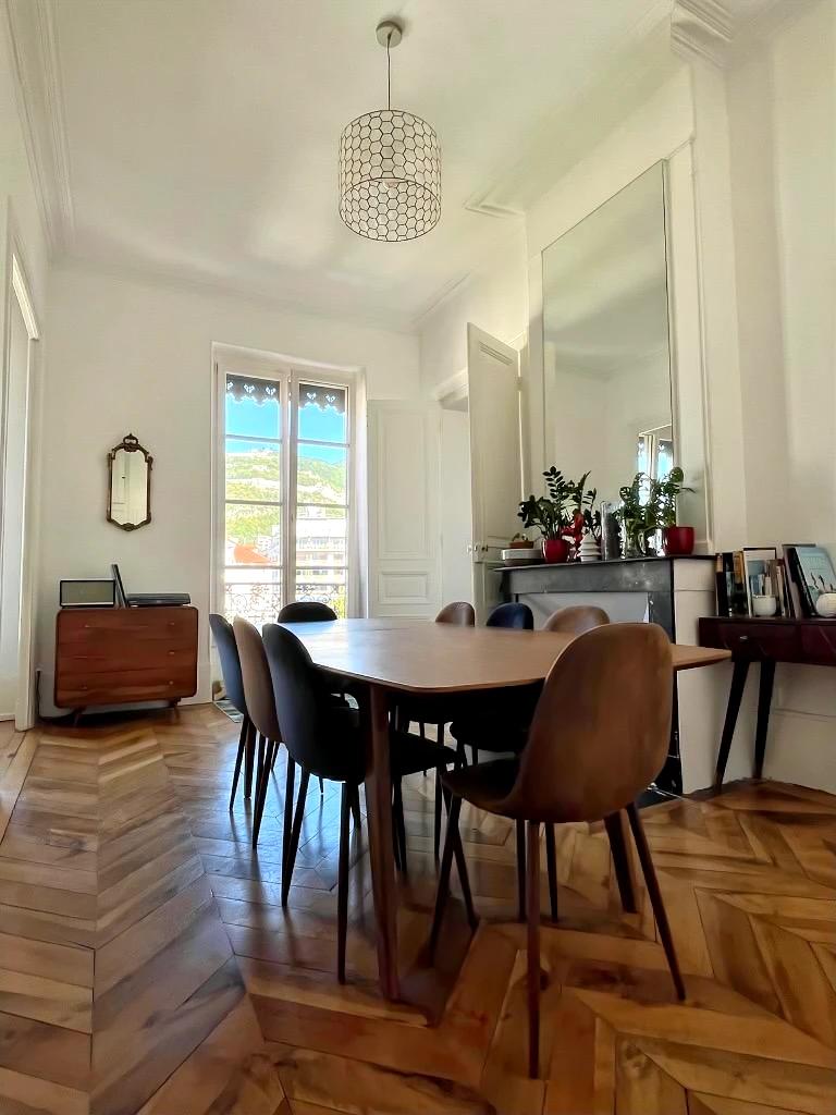 Appartement 5 pièces 189 m² · à Grenoble · 189 m² · 510 000 €