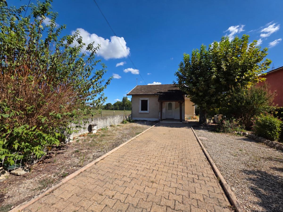 Maison 4 pièces 73 m² · à Décines-Charpieu · 72,7 m² · 210 000 €