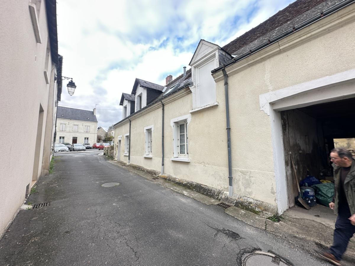 Maison 4 pièces 130 m² · à Saint-Épain · 130 m² · 121 000 €