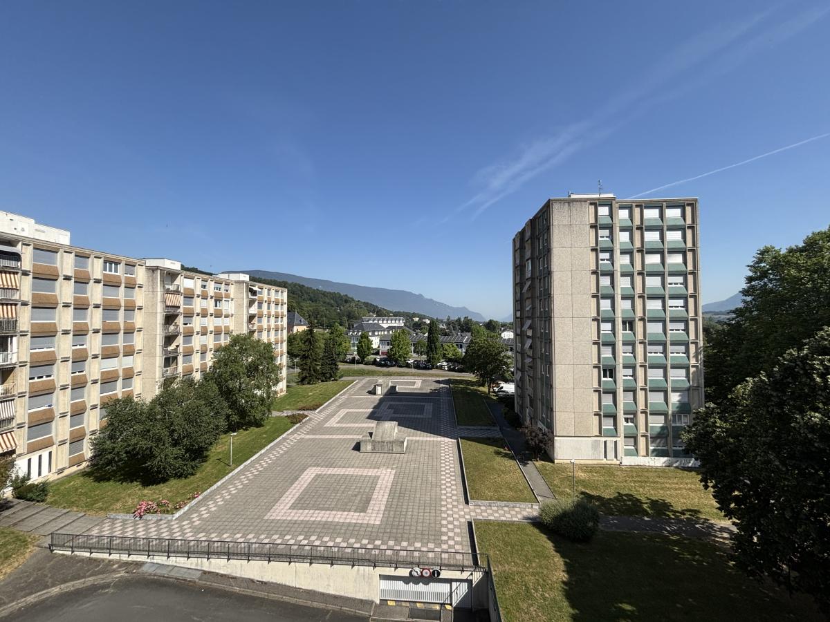Appartement 3 pièces 62 m² · à Cognin · 62,3 m² · 147 000 €